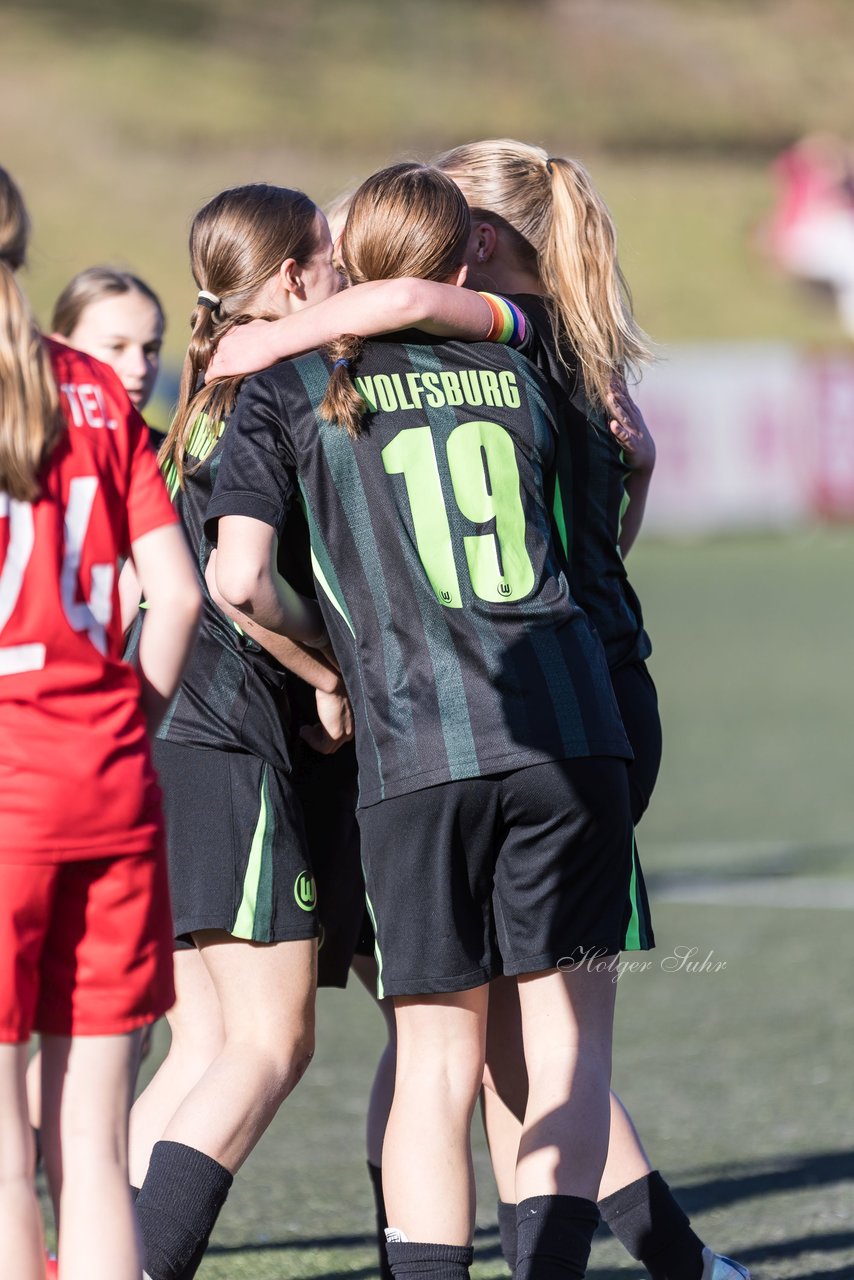 Bild 321 - wBJ Eimsbuettler TV - VfL Wolfsburg : Ergebnis: 1:3